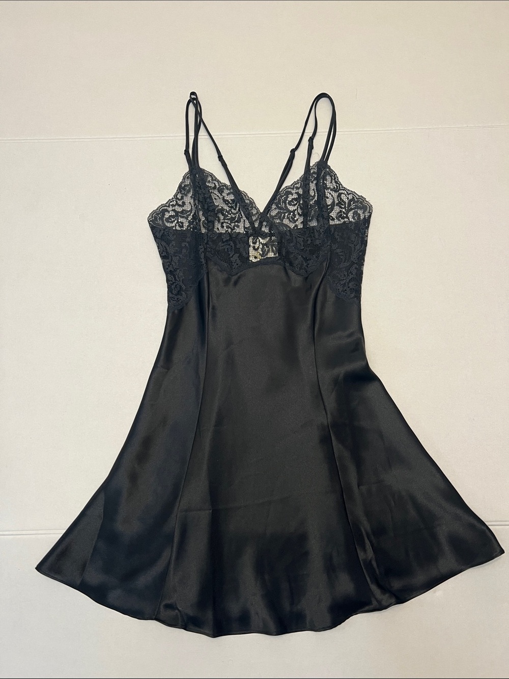 Y2K VICTORIA’S SECRET CROWN GOLD LABEL VAMP GOTH BLACK SLIP DRESS NIGHTIE XS